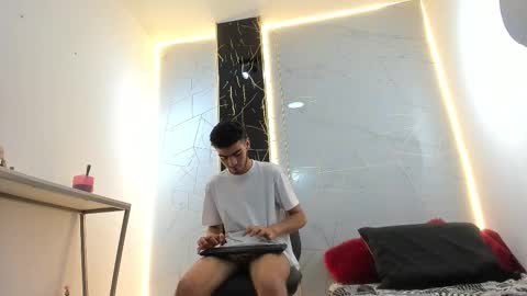 VALENTIN  online show from March 16, 2026, 2:28 am