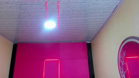 Snapshot of valentina_coba11 chatting on May 25, 2026, 7:42 pm Valentina online show from May 25, 2026, 7:42 pm