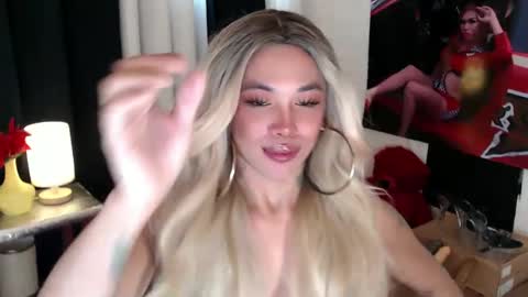 Amanda online show from March 10, 2025, 7:53 am