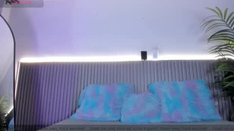 Snapshot of valentina_lux1 chatting on February 23, 2026, 7:11 pm Valentina online show from February 23, 2026, 7:11 pm