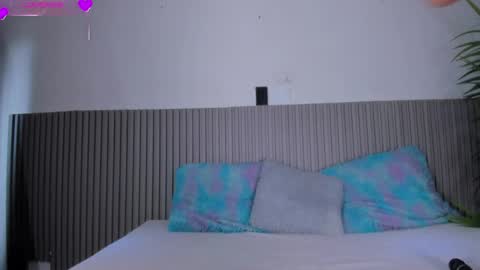 Snapshot of valentina_lux1 chatting on May 1, 2026, 7:18 pm Valentina online show from May 1, 2026, 7:18 pm