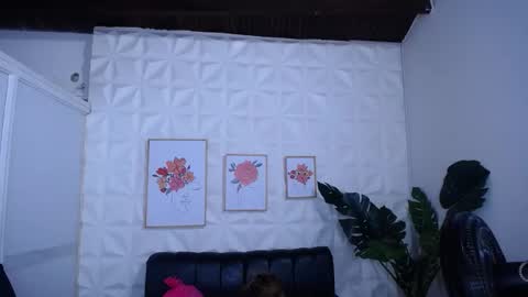 Snapshot of valentina_mature chatting on February 25, 2026, 8:51 pm Valentina online show from February 25, 2026, 8:51 pm