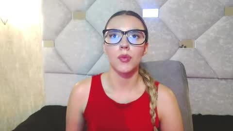 Valentina online show from May 19, 2026, 5:08 pm