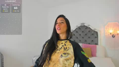 Valentina  online show from June 16, 2026, 11:57 am