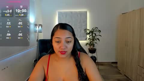 Valentina online show from October 15, 2025, 2:06 pm