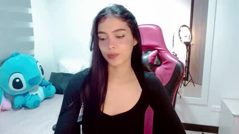 Snapshot of valentinasweet_ chatting on October 8, 2025, 12:52 am Valentina  online show from October 8, 2025, 12:52 am