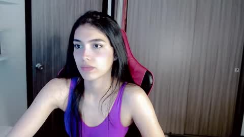 Snapshot of valentinasweet_ chatting on November 2, 2025, 1:41 am Valentina  online show from November 2, 2025, 1:41 am