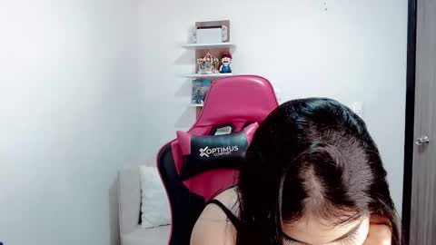 Snapshot of valentinasweet_ chatting on November 6, 2025, 12:55 am Valentina online show from November 6, 2025, 12:55 am