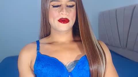 VALENTINA   online show from December 5, 2025, 6:26 pm