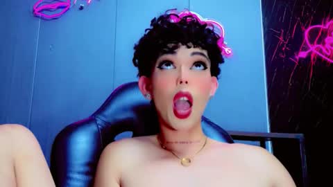 Marian online show from November 21, 2025, 4:27 pm