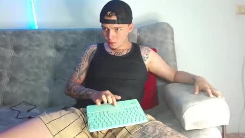 Snapshot of valentino_bel chatting on December 2, 2025, 12:10 pm Nick online show from December 2, 2025, 12:10 pm