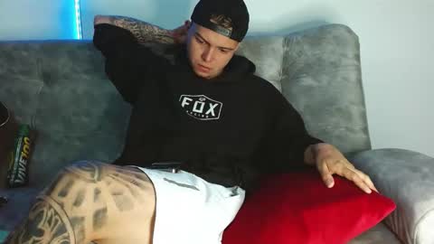 Snapshot of valentino_bel chatting on December 3, 2025, 12:25 pm Nick online show from December 3, 2025, 12:25 pm