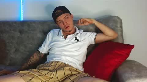 Snapshot of valentino_bel chatting on December 5, 2025, 4:47 pm Nick online show from December 5, 2025, 4:47 pm