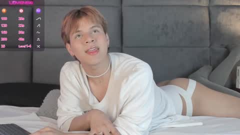 Snapshot of valentino_moon chatting on December 29, 2024, 3:22 am valentino moon online show from December 29, 2024, 3:22 am