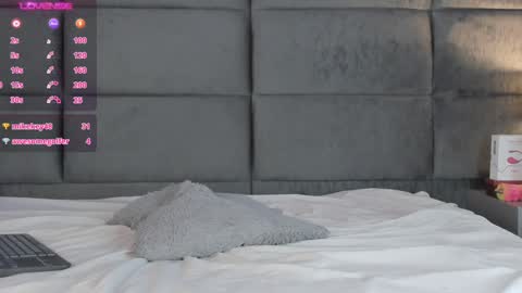 Snapshot of valentino_moon chatting on December 29, 2024, 6:24 am valentino moon online show from December 29, 2024, 6:24 am