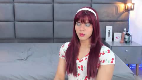 Snapshot of valentino_moon chatting on October 6, 2025, 2:42 am valentino moon online show from October 6, 2025, 2:42 am