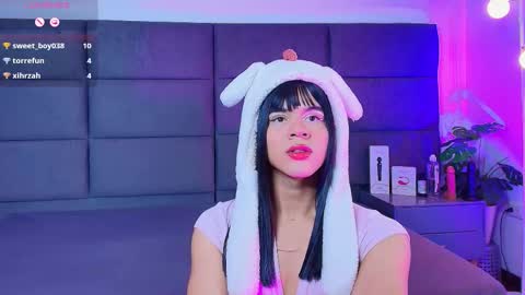 valentino moon online show from January 13, 2026, 3:01 am