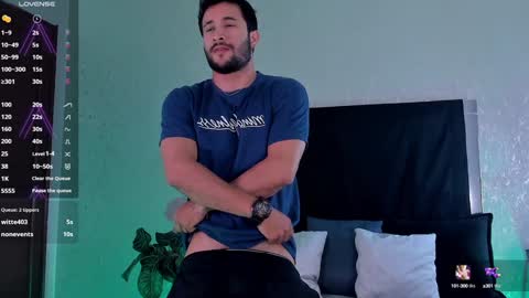 Valentino online show from December 10, 2024, 5:17 am