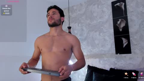 Valentino online show from January 13, 2025, 5:44 am