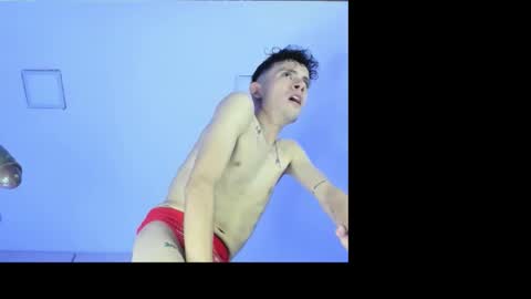 Valentino online show from November 23, 2025, 6:02 am