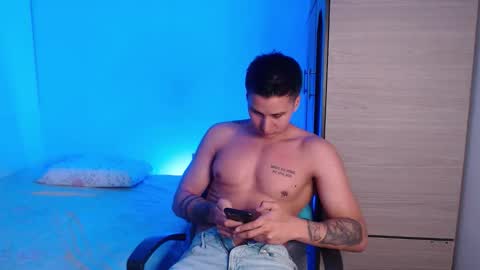 Snapshot of valentinosex_1 chatting on October 2, 2025, 11:01 pm VALENTINO online show from October 2, 2025, 11:01 pm