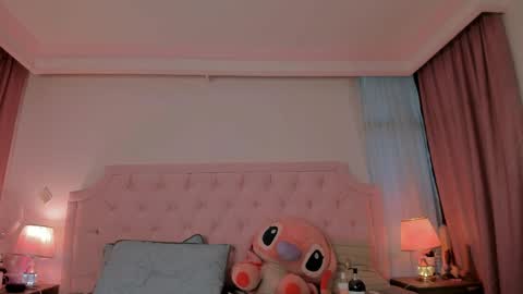 Vale Toro  online show from April 8, 2026, 3:34 pm