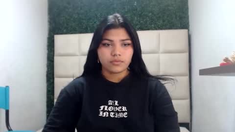 Snapshot of valeri_harpers4 chatting on February 16, 2025, 10:10 pm valeri_harpers4 online show from February 16, 2025, 10:10 pm
