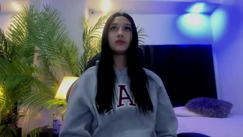 Snapshot of valeri_tafur chatting on September 12, 2025, 11:10 am valeri_tafur online show from September 12, 2025, 11:10 am