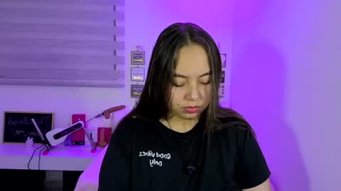 Snapshot of valeria_cherry chatting on June 23, 2026, 2:20 am valeria online show from June 23, 2026, 2:20 am