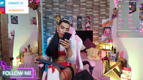 ...VALERIA DIR... online show from October 4, 2025, 4:16 pm