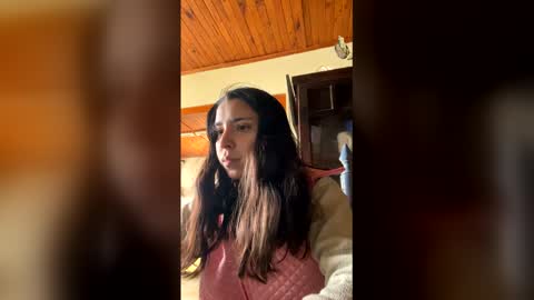 valeria_feroz online show from May 22, 2026, 2:44 pm