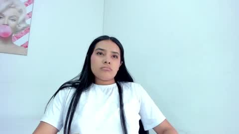 valeria_miller69 online show from April 23, 2026, 5:37 pm