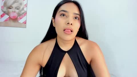 valeria_miller69 online show from May 15, 2026, 4:14 pm