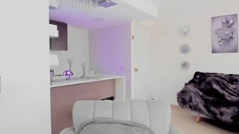 Snapshot of valeriadollks chatting on October 19, 2025, 5:35 pm valeriadollks online show from October 19, 2025, 5:35 pm