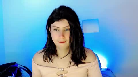 valeriagill_ online show from November 30, 2025, 8:35 pm