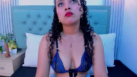 Snapshot of valeriajlio chatting on December 1, 2025, 7:30 pm Valeria online show from December 1, 2025, 7:30 pm