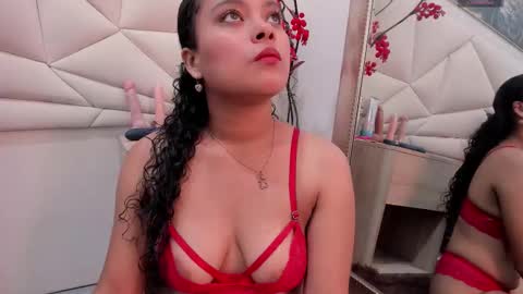 Snapshot of valeriajlio chatting on December 16, 2025, 7:41 pm Valeria online show from December 16, 2025, 7:41 pm