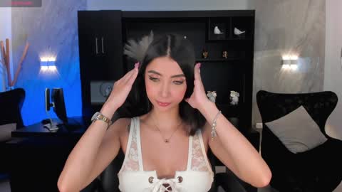 Snapshot of valeriavelvet chatting on January 11, 2025, 2:47 pm Vale online show from January 11, 2025, 2:47 pm