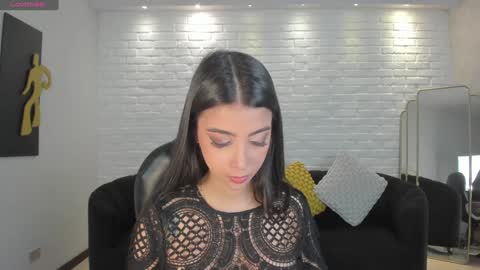Snapshot of valeriavelvet chatting on January 16, 2025, 11:48 am Vale online show from January 16, 2025, 11:48 am