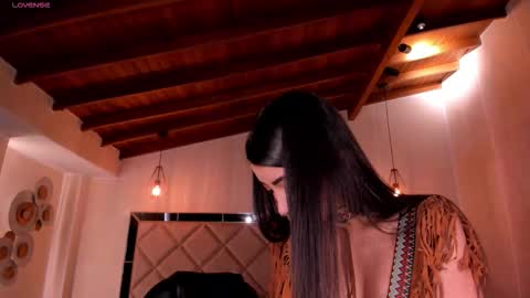 Vale  online show from October 28, 2025, 12:09 pm