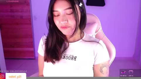 Valeri online show from December 15, 2025, 2:49 am