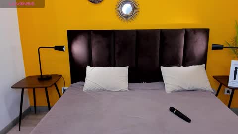 Snapshot of valeriekingg chatting on November 30, 2025, 1:31 am Hot Valerie online show from November 30, 2025, 1:31 am