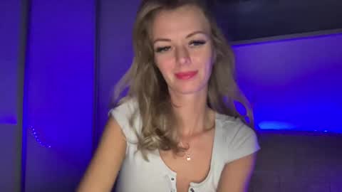 Valerie  online show from January 9, 2025, 10:20 pm