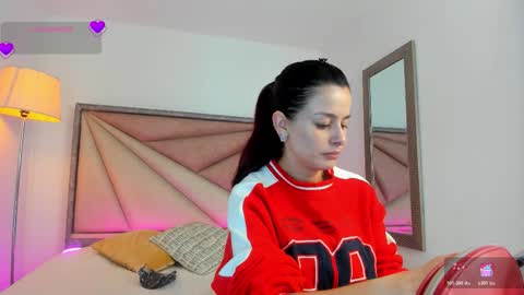 valeriemattson_ online show from October 20, 2025, 5:57 pm