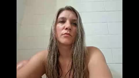 ValerieRayne online show from December 21, 2025, 7:37 am