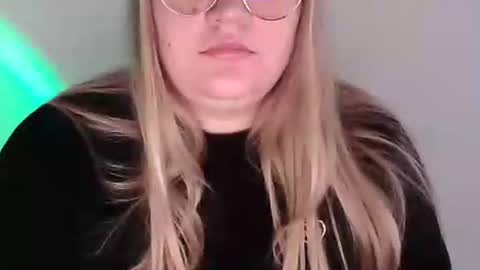 Snapshot of valerivane chatting on November 28, 2025, 7:33 am Valery online show from November 28, 2025, 7:33 am