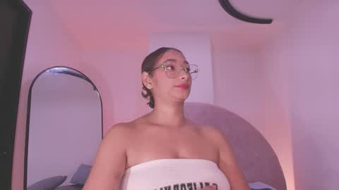 Valeryn online show from April 17, 2026, 3:09 am