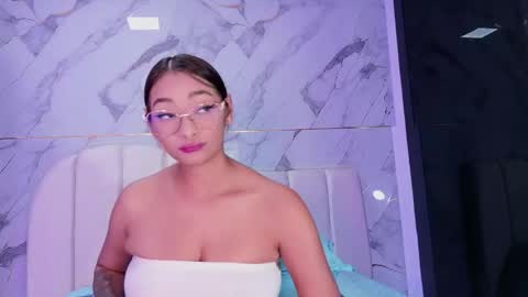 Snapshot of valery_97 chatting on May 3, 2026, 3:12 am Valeryn online show from May 3, 2026, 3:12 am