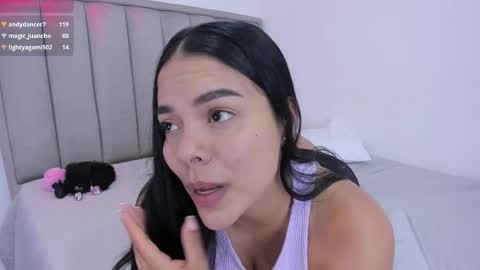 Cris  online show from March 1, 2025, 12:39 am