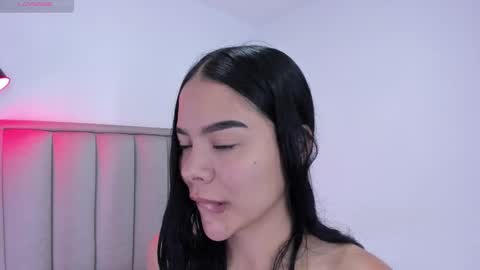 Cris  online show from October 18, 2025, 3:09 am